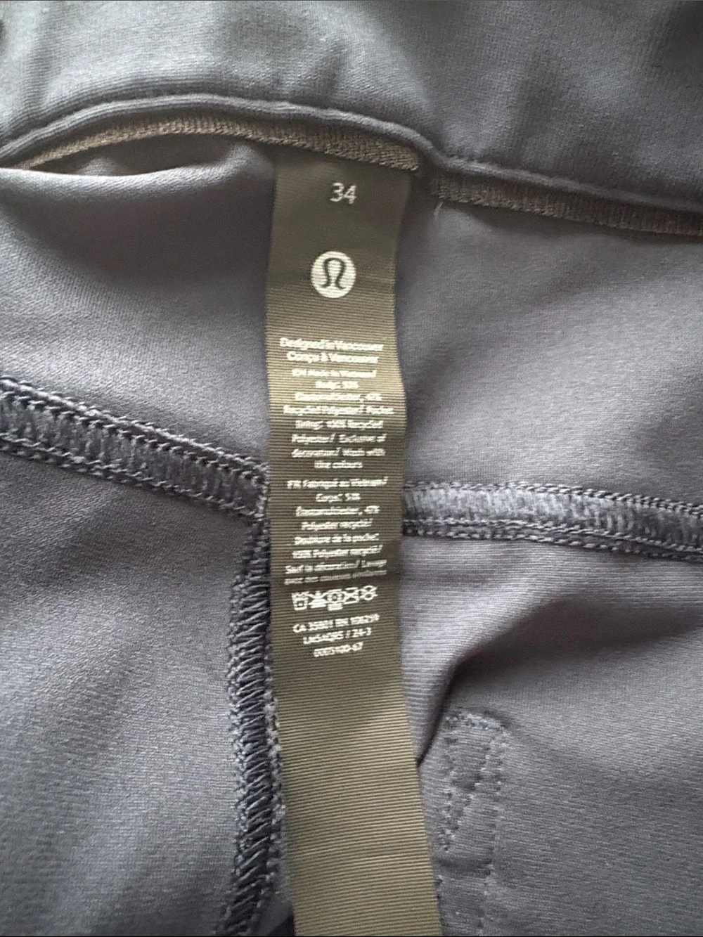 LULULEMON Men’s ABC Pants in True Navy Size 34 x 29 -- PERFECT for Travel!!!